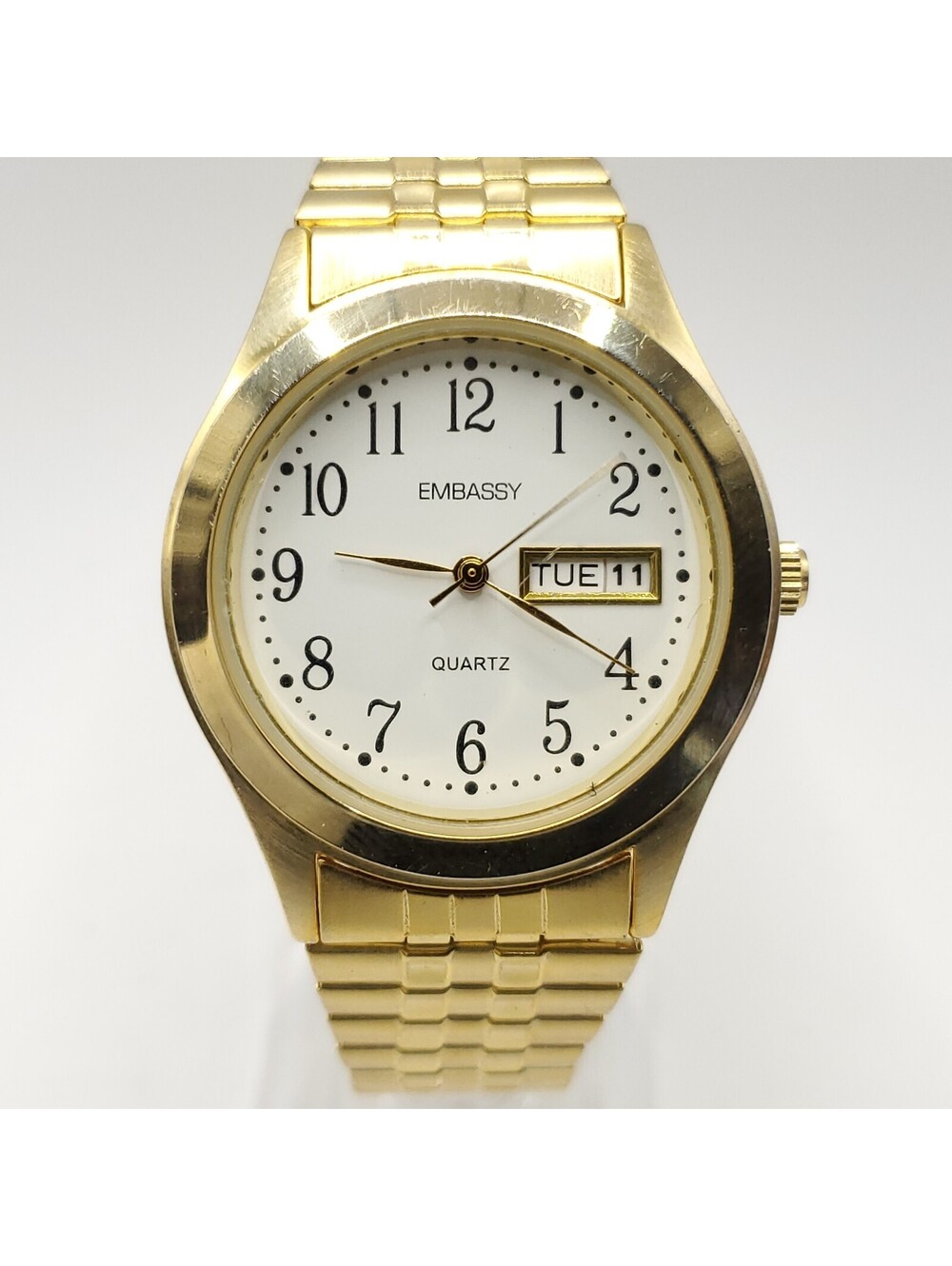 Embassy Men Watch 38mm Day/Date White Dial Gold Tone Expandable Band New Battery